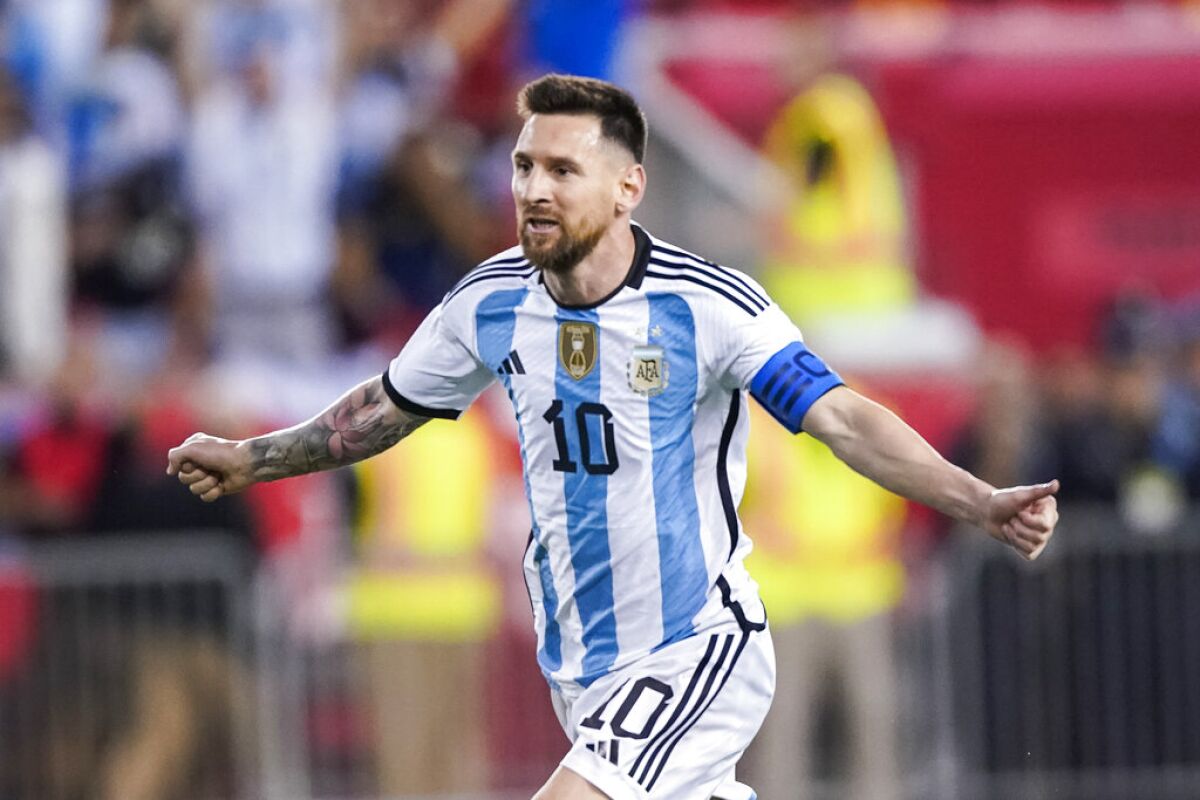 Cuánto gana Messi ️《 Salarios 2023